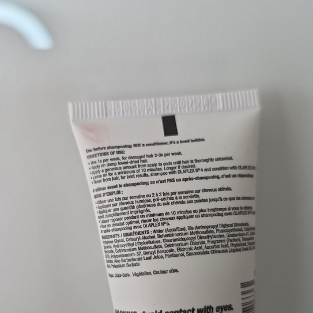 OLAPLEX No.3 Hair Perfector - Classic White - Picture 2 of 4
